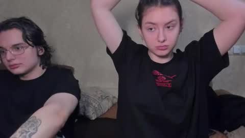 Snapshot of muuur_fam1 chatting on December 2025 09:42:02 PM HEY online show from December 2025 09:42:02 PM