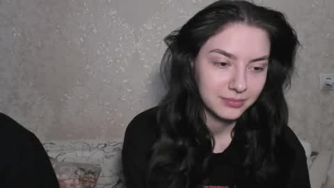 Snapshot of muuur_love chatting on June 2026 04:00:02 PM cute couple online show from June 2026 04:00:02 PM