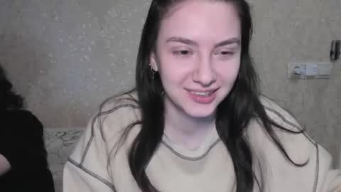 Snapshot of muuur_love chatting on June 2026 11:07:01 PM cute couple online show from June 2026 11:07:01 PM