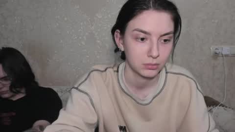 Snapshot of muuur_love chatting on June 2026 10:23:01 PM cute couple online show from June 2026 10:23:01 PM