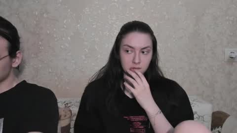 Snapshot of muuur_love chatting on July 2026 06:54:02 PM cute couple online show from July 2026 06:54:02 PM