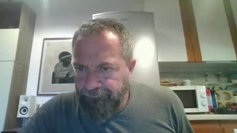 Snapshot of muzungu5 chatting on November 2025 02:16:02 PM muzungu5 online show from November 2025 02:16:02 PM