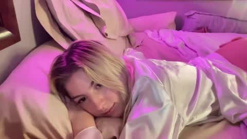 Erotic Desires  online show from January 2025 05:25:02 AM