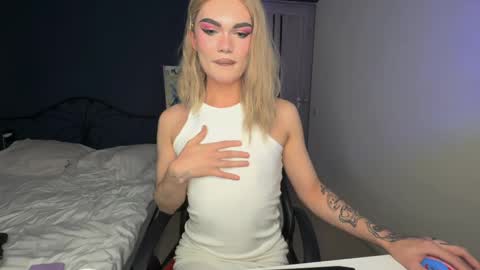 Snapshot of my_muse chatting on February 2025 01:51:02 PM Sandra Muse online show from February 2025 01:51:02 PM