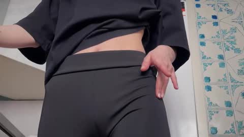 Snapshot of my_ninja_girl chatting on February 2026 11:57:02 AM JIN online show from February 2026 11:57:02 AM