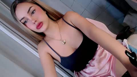 Snapshot of my_other_half chatting on October 2025 06:10:01 AM Serena online show from October 2025 06:10:01 AM