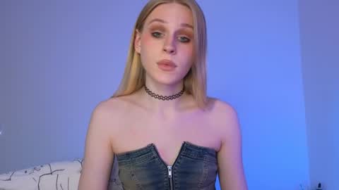 Snapshot of my_tenderness chatting on January 2025 03:16:01 PM Dana online show from January 2025 03:16:01 PM