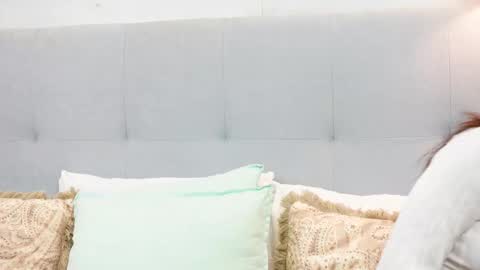 Snapshot of myamuse chatting on October 2025 05:52:01 AM MyaMuse online show from October 2025 05:52:01 AM