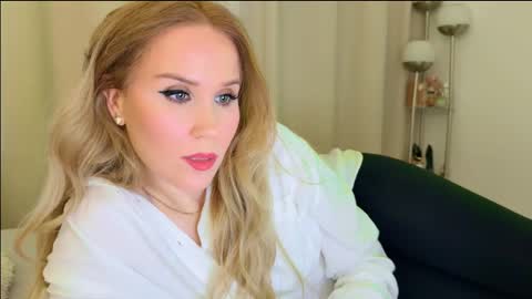 Mya-be Yours P online show from February 2025 09:43:01 PM