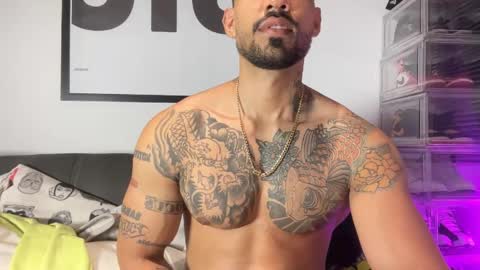 Snapshot of myke_esthetic chatting on October 2025 03:39:02 AM Myke esthetic online show from October 2025 03:39:02 AM