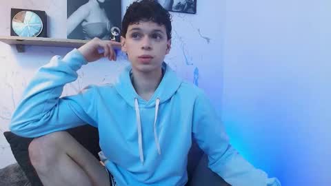 Mykel   online show from December 2025 02:14:02 PM