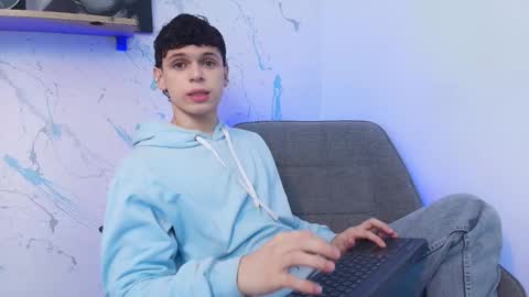 Mykel   online show from January 2026 03:50:02 PM