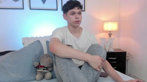 Mykel   online show from April 2026 06:27:01 PM