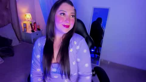 Myla  online show from November 2025 11:32:01 AM