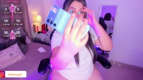 Myla  online show from November 2025 11:42:01 AM