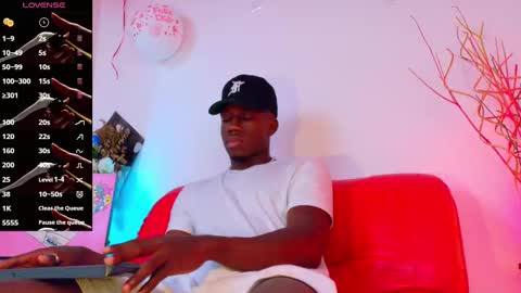 Mylo Wallace  online show from March 2025 12:10:02 AM