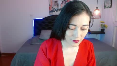Snapshot of mylu_xx chatting on May 2026 01:40:01 PM MYLU online show from May 2026 01:40:01 PM