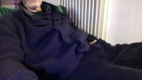 Bi sexy guy lovense hush is on private is open or password show tip if you like. online show from January 2025 04:19:01 PM