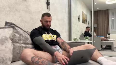 Snapshot of mynameismartin chatting on December 2024 06:49:02 PM mynameismartin online show from December 2024 06:49:02 PM