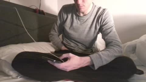 Felt like showing off online show from April 2026 04:46:01 AM