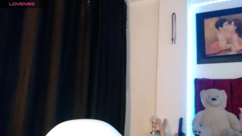 Snapshot of myomi_nix chatting on January 2025 06:03:01 AM myomi online show from January 2025 06:03:01 AM