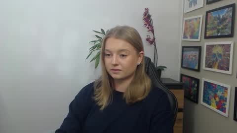 Erica online show from November 2025 12:27:01 PM