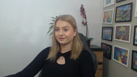 Erica online show from November 2025 08:14:02 AM