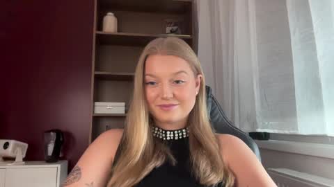 Snapshot of mysteryericax chatting on May 2026 11:51:02 AM Erica online show from May 2026 11:51:02 AM