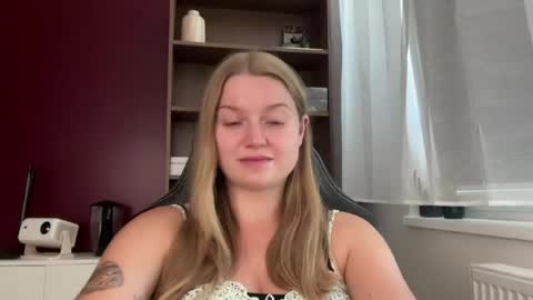 Snapshot of mysteryericax chatting on June 2026 12:33:01 PM Erica online show from June 2026 12:33:01 PM