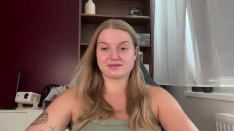 Snapshot of mysteryericax chatting on June 2026 12:33:02 PM Erica online show from June 2026 12:33:02 PM