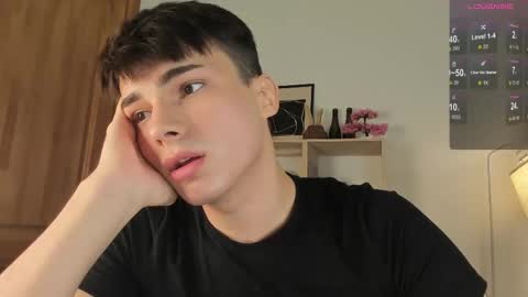 Evan Brown online show from November 2025 10:35:01 PM