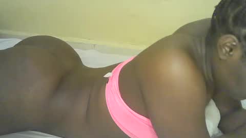 Snapshot of mystic_linna chatting on June 2026 04:03:01 AM mystic_linna online show from June 2026 04:03:01 AM