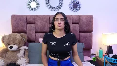 Snapshot of mysticliah chatting on November 2025 12:04:01 PM mysticliah online show from November 2025 12:04:01 PM