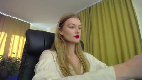 mysticvenus_ online show from October 2025 10:34:02 AM