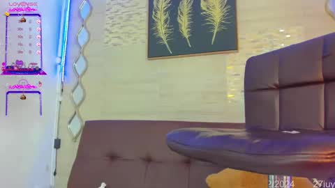 Snapshot of mystiquets chatting on December 2024 05:33:02 AM online show from December 2024 05:33:02 AM