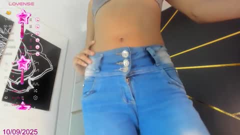 Snapshot of mystiquets chatting on September 2025 08:20:02 PM online show from September 2025 08:20:02 PM