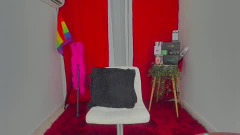 Snapshot of mysweetdanny chatting on December 2024 04:53:01 AM   IG belladanielab online show from December 2024 04:53:01 AM