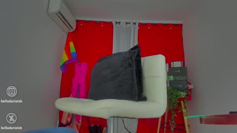 Snapshot of mysweetdanny chatting on February 2025 07:26:01 AM   IG belladanielab online show from February 2025 07:26:01 AM