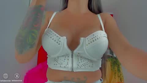 Snapshot of mysweetdanny chatting on February 2026 04:09:02 AM IG belladanielab online show from February 2026 04:09:02 AM