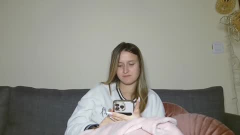 Eva online show from December 2024 09:09:02 PM