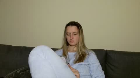 Eva online show from January 2025 09:05:01 PM