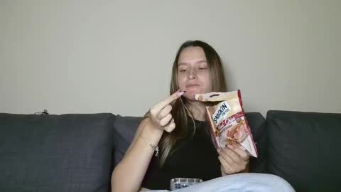 Eva online show from February 2025 08:36:01 PM