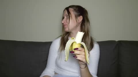 Eva online show from March 2025 08:31:02 PM