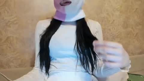 n33n33 online show from March 2026 04:18:02 AM