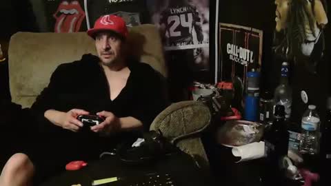 Snapshot of n3v3rpanic1 chatting on December 2024 08:37:02 AM SnackPants online show from December 2024 08:37:02 AM