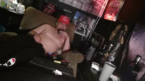 Snapshot of n3v3rpanic1 chatting on January 2025 10:35:02 AM SnackPants online show from January 2025 10:35:02 AM