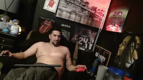 Snapshot of n3v3rpanic1 chatting on January 2025 08:04:01 AM SnackPants online show from January 2025 08:04:01 AM