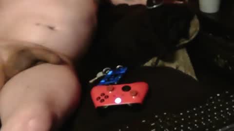 Snapshot of n3v3rpanic1 chatting on January 2025 02:40:01 AM SnackPants online show from January 2025 02:40:01 AM