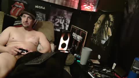 Snapshot of n3v3rpanic1 chatting on January 2025 01:21:02 AM SnackPants online show from January 2025 01:21:02 AM