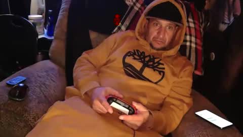 Snapshot of n3v3rpanic1 chatting on February 2025 08:17:01 AM SnackPants online show from February 2025 08:17:01 AM